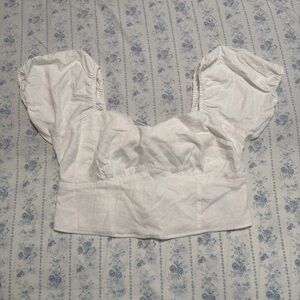 Hollister linen blend cropped white top size XL